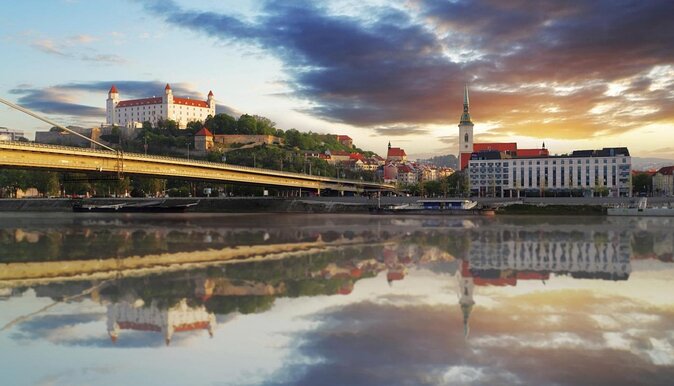 Beer Lovers’ Day Trip: Vienna to Bratislava - Vienna to Bratislava: the quick, classic way to change countries