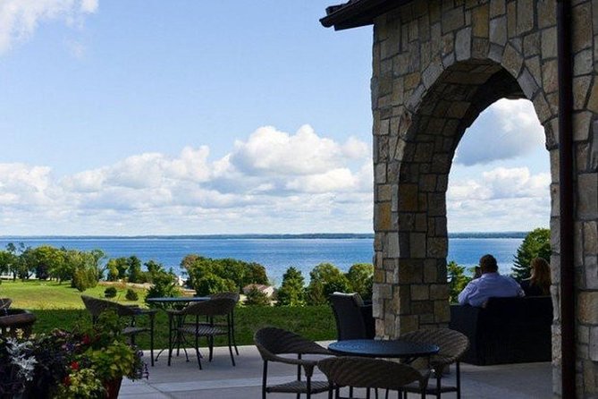 Private Traverse City Winery or Brewery Tour - Starting point: from the CIVC Center to your custom stop plan