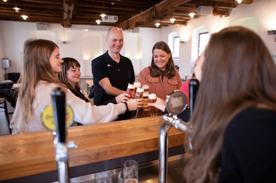 Vienna: Guided tour of the Ottakringer brewery - The 90-minute itinerary: walking the beer path end to end