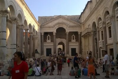 Walking tour of Split old town and craft beer tasting - Riva Harbor to Palace cellars: the waterfront that turned into daily life