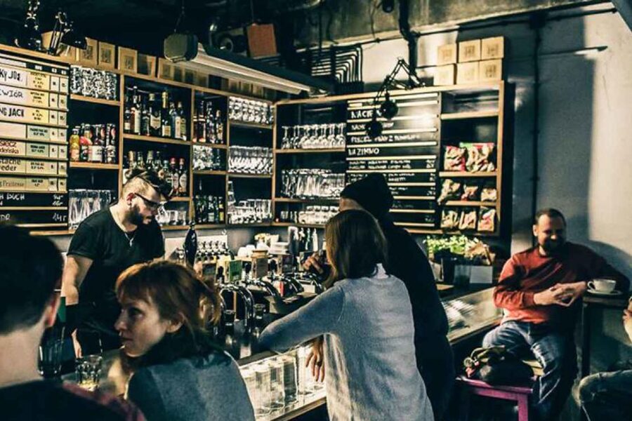 Warsaw: Guided Craft Beer Tour with a Friendly Guide - Practical tips so your tour stays smooth and fun